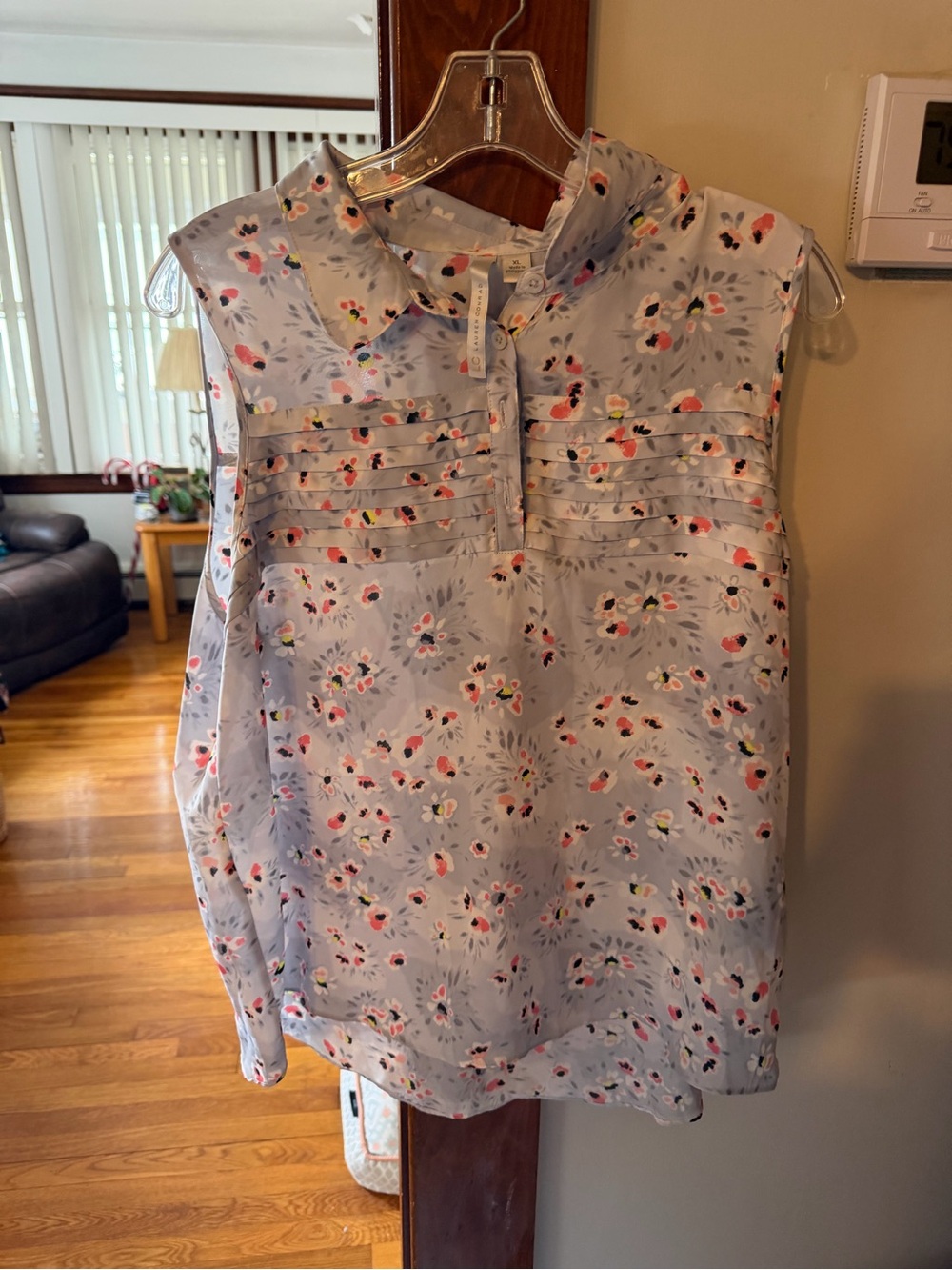 LC Lauren Conrad Light Blue Floral Pintuck Sleeveless Top